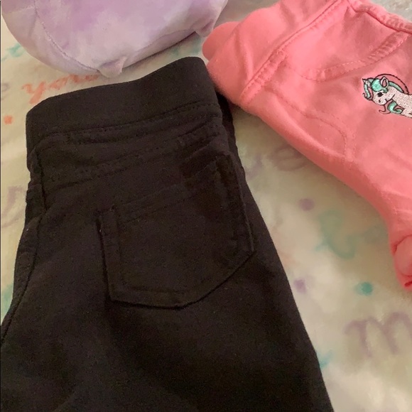 💗A pair of black and pink Jeggings 🖤 - Picture 3 of 8